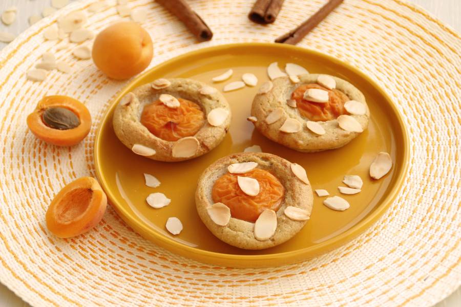 Pour tous les amateurs d'abricots, découvrez notre surprenante recette de moelleux au tofu et aux abricots au vin blanc La Villageoise en cuisine. Bonne dégustation.