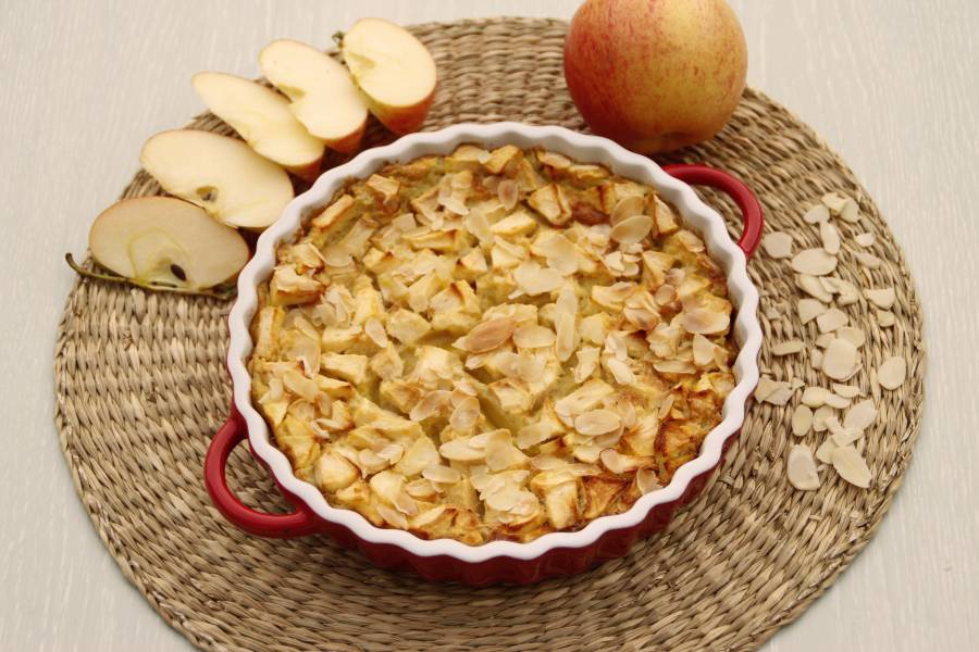 Pour tous les amateurs de pommes et de recettes originales, découvrez notre surprenante recette de gratin de pommes, amandes et vin blanc La Villageoise en cuisine. Bonne dégustation.