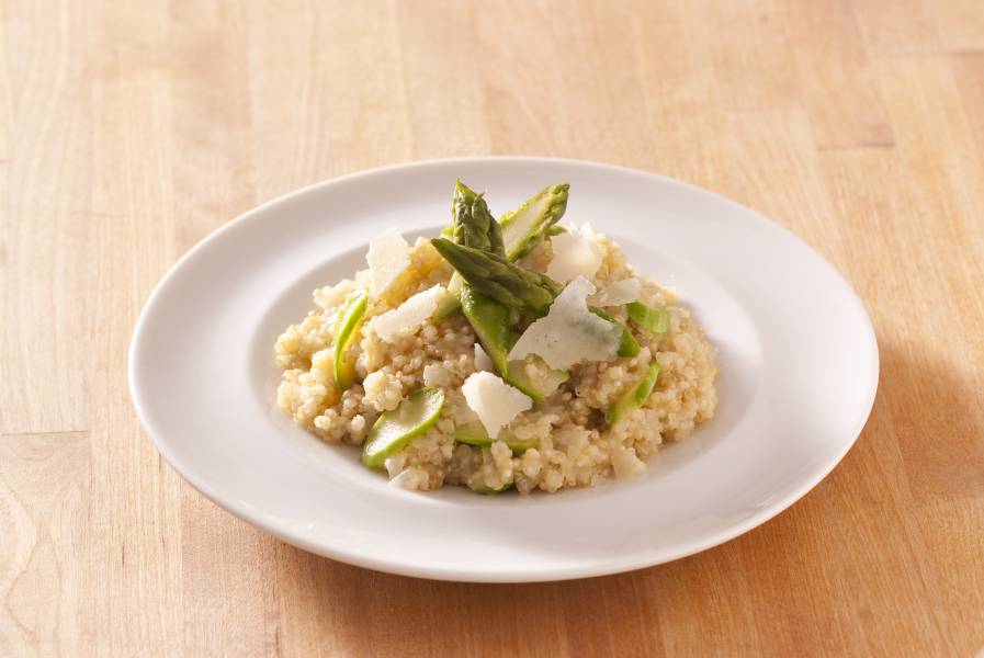Pour tous les amateurs de quinoa, découvrez notre surprenante recette de risotto de quinoa au vin blanc La Villageoise en cuisine. Bonne dégustation.