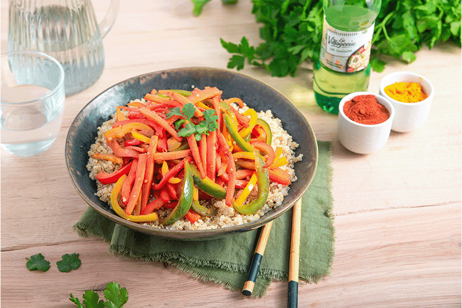 Découvrez notre surprenant wok de légumes au quinoa au vin blanc La Villageoise en cuisine